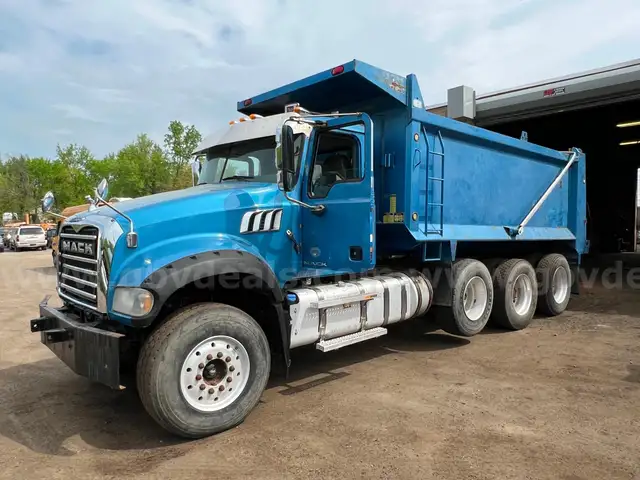2017 Mack GU713 Tri/A Dump Truck