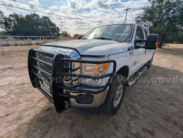 2016 Ford F-250 SD 4x4 Crew Cab Pickup