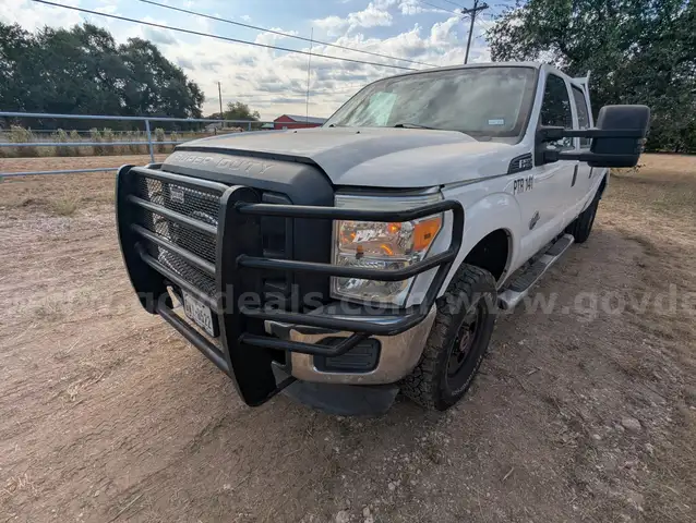2016 Ford F-350 SD 4x4 Crew Cab Pickup