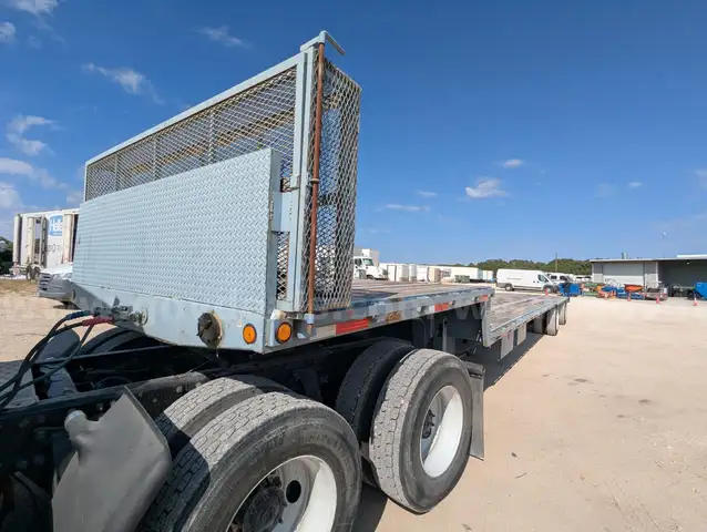 2019 Trail King TS70CS-482 48 x 8 Ft T/A Step Deck Trailer