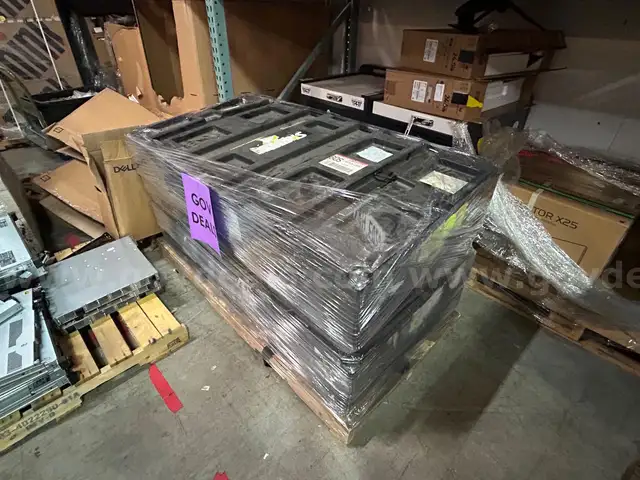 2 Storage container pallets