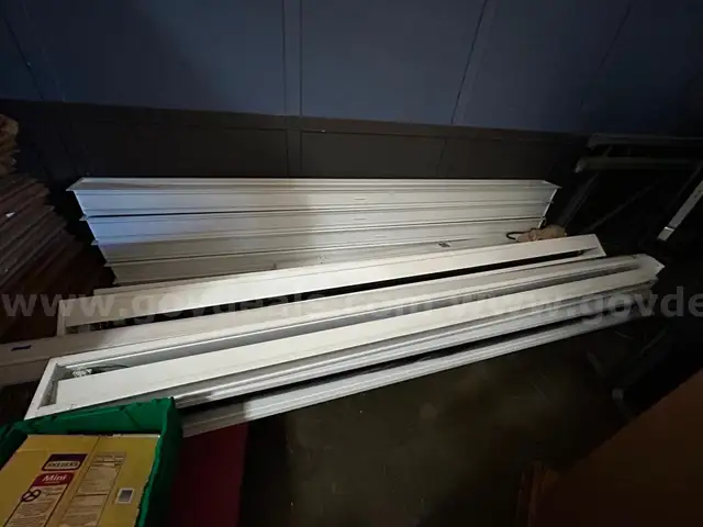 16 Drop Ceiling Projectors