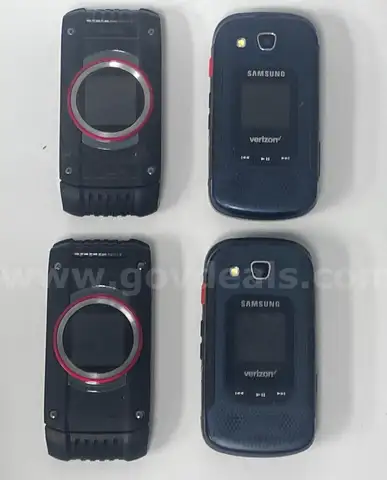 Lot of 4 Verizon Wireless Flip phones