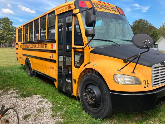 2009 Freightliner B2 Bus w/ Wheelchair Lift