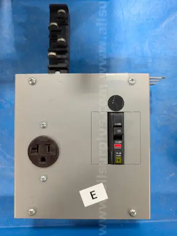 Starline Busway Tap Box 120V/20Amps