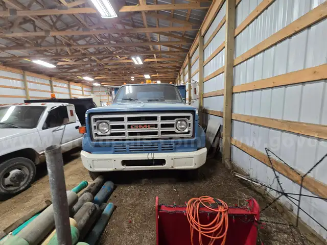 1980 GMC Sierra Classic - 3 ton Grain Truck, with Dump Box