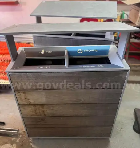 1 Lot of 2 Double Compartment Trash Cans