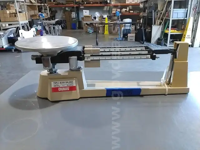 Ohaus Triple Beam Balance Scale