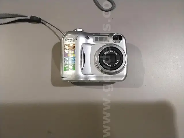 Nikon cool pixel 2100