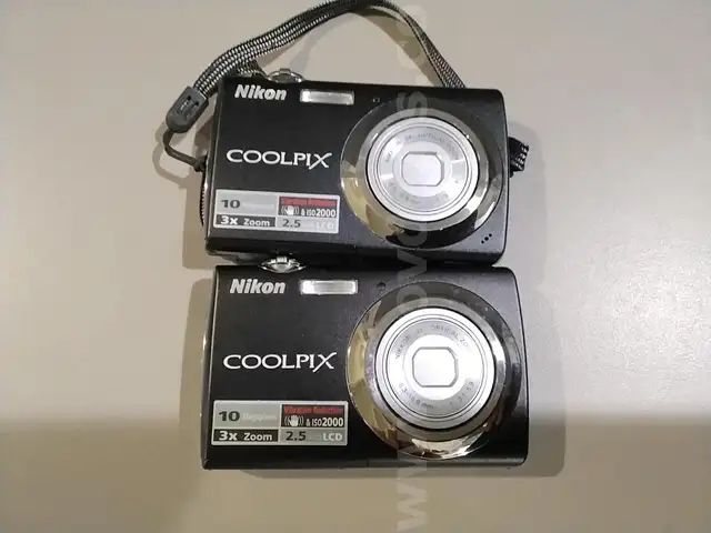 Nikon coolpix S200