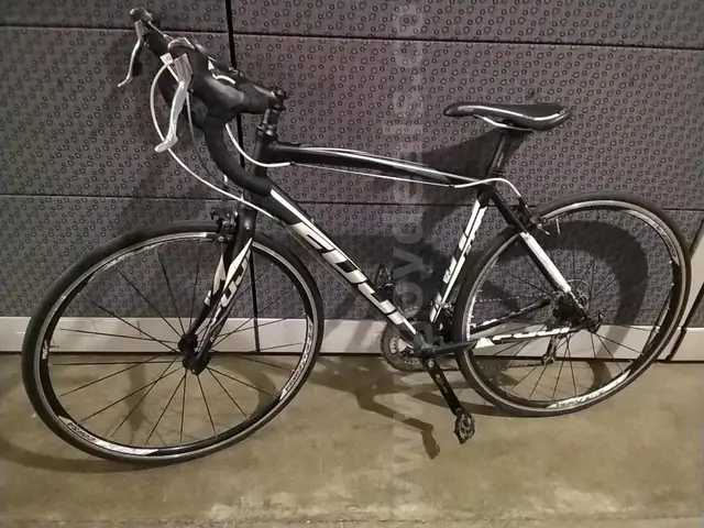 Fuji sportif bicycle