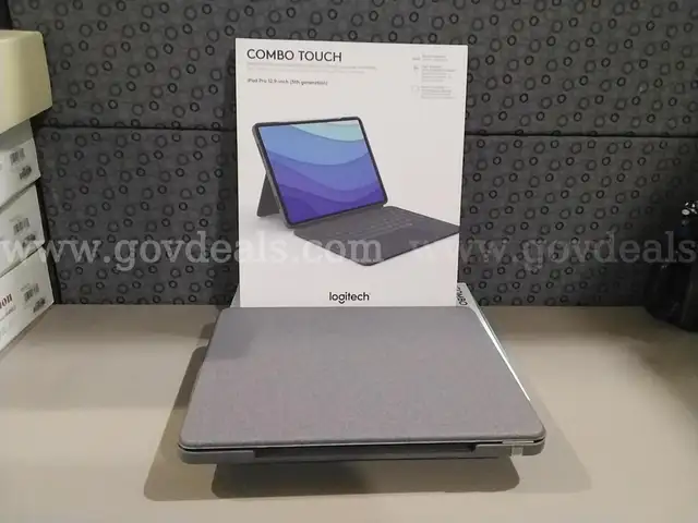 Logitech combo touch