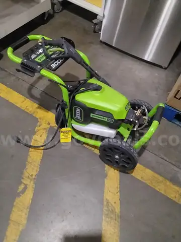 Greenworks pressure washer