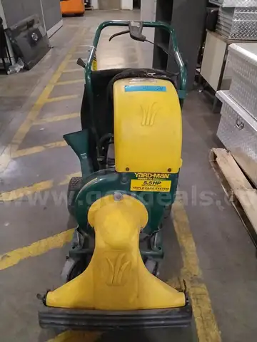 Yard-Man Vacuum
