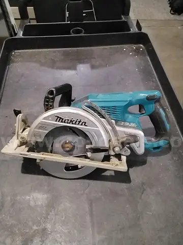 Makita Circular Saw
