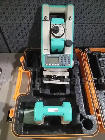 Nikon NPL-522 Surveyor