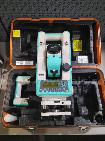 Nikon DTM-520 Total Station