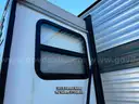1 Lot of 5 RV Travel Trailers