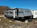 1 Lot of 5 RV Travel Trailers