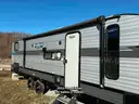 1 Lot of 5 RV Travel Trailers