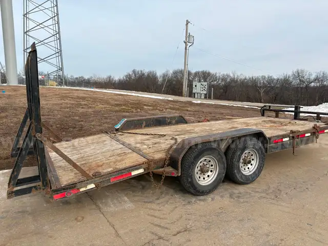 2011 Maxey, Dove Tail, Car Hauler, Trailer W/Ramps, Pintle Hitch, 14K Lb GVWR