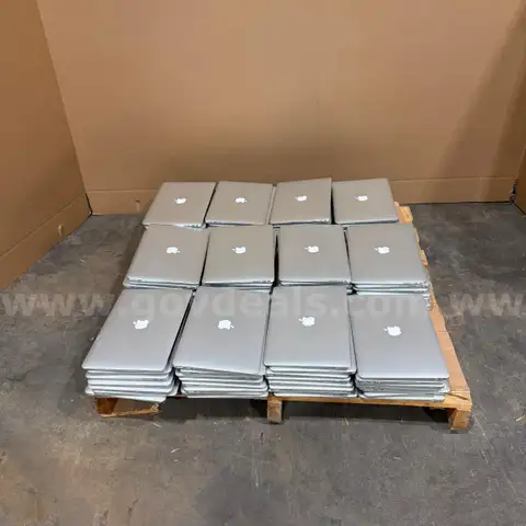 1 Pallet of 93 Apple MacBook Air 2017