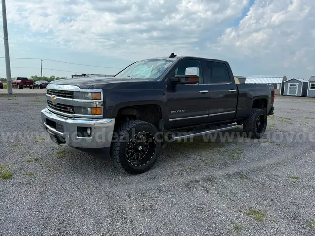 2015 Chevy Silverado 2500HD 4X4 Diesel