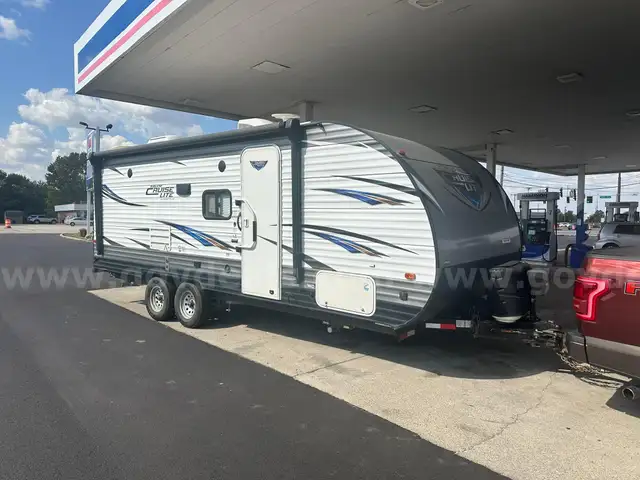 2018 Forest River &#x2013; Salem Cruise Lite 230BHXL