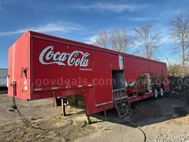 1987 MICKEY 20 BAY BEVERAGE TRAILER