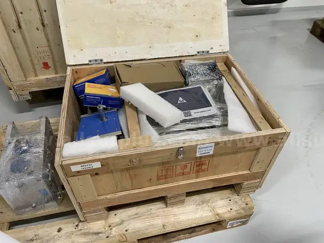 Laboratory battery coin cell manufacturing equipment