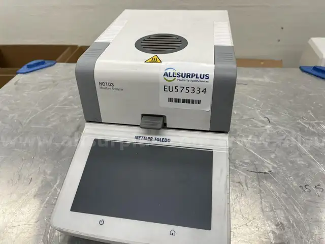 Mettler-Toledo HC103 Moisture Analyzer, 101g Capacity, 1mg Readability