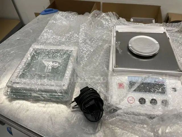 Ohaus PR224 Analytical Balance, 220g Max Capacity