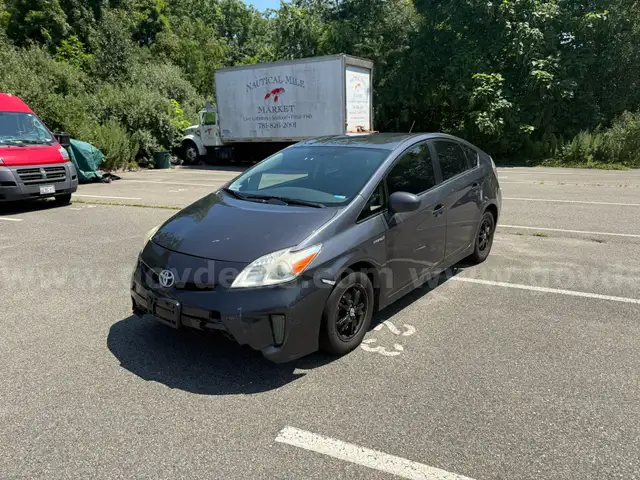 2014 Toyota Prius Two