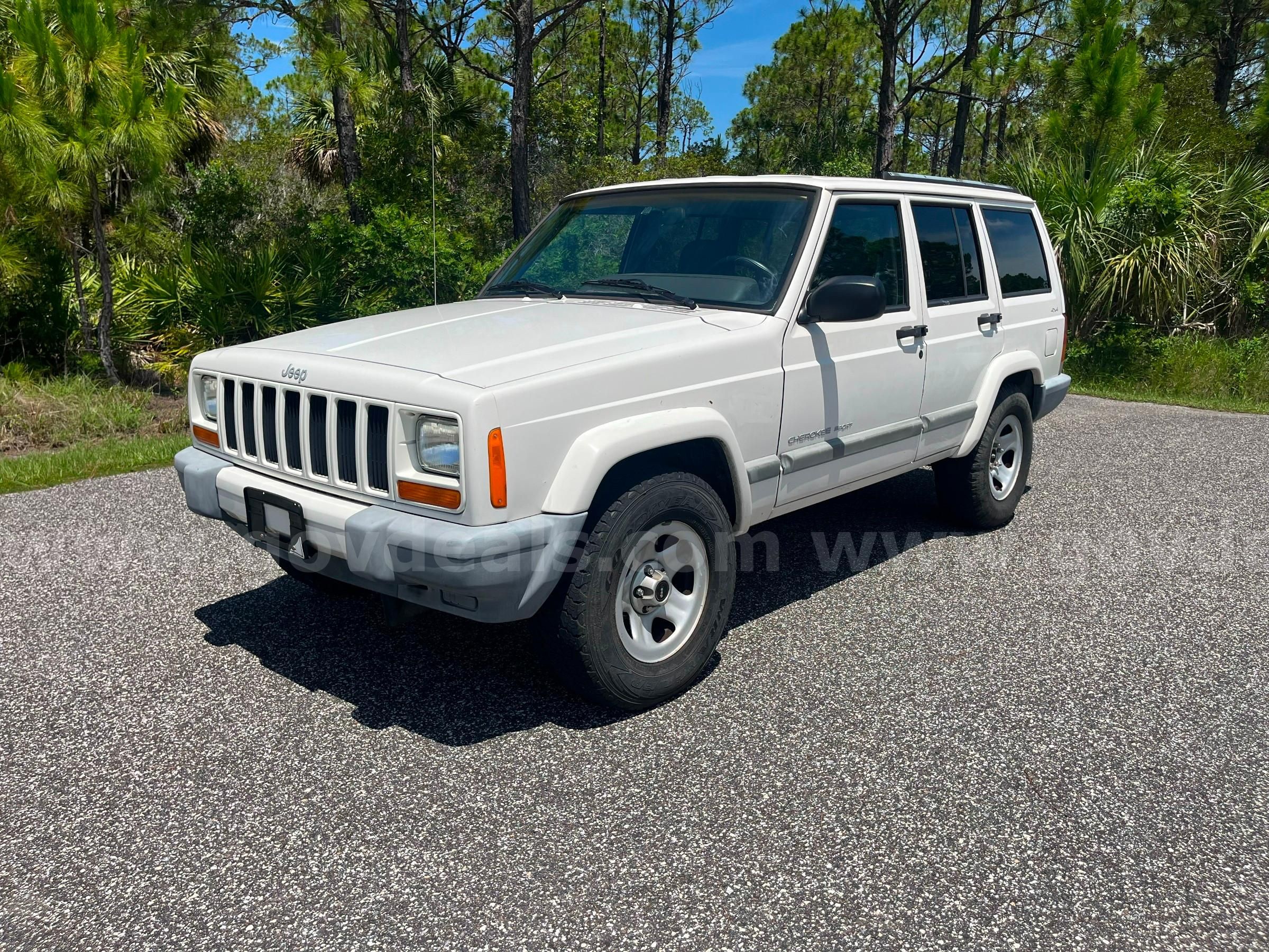 Photo of a 2001 Jeep Cherokee