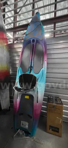 11.0’ kayak Perception Hi Life like new