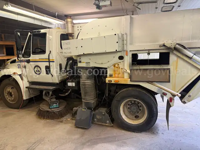 2004 International 4200