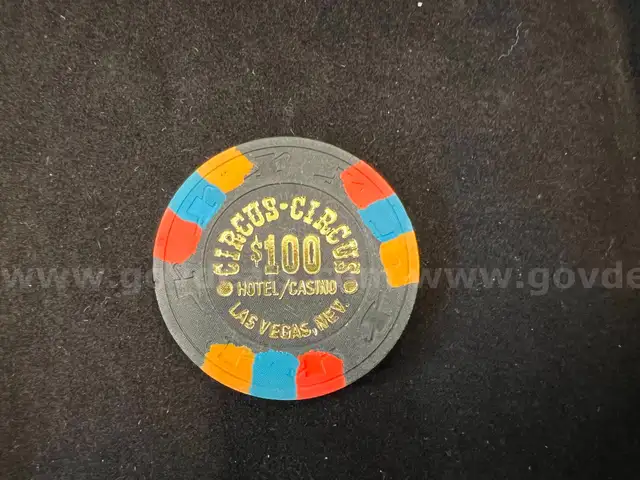Circus Circus $100 Poker Chip