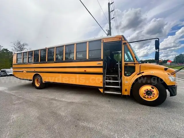 2019 Freightliner 72 Passenger Tomas Body Bus