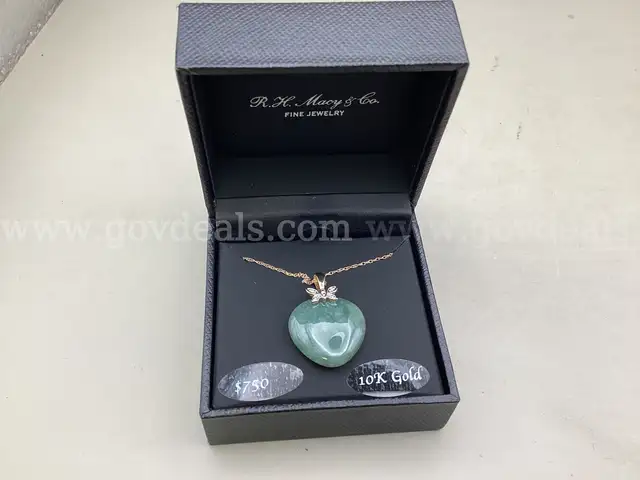  10k Diamond Accent Jade Heart Pendant with Chain ( Retail Tag Price $750.00 )