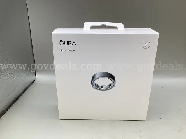 OURA Ring 4 stealth size 9