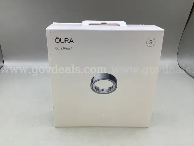 OURA Ring 4 , Silver size 9