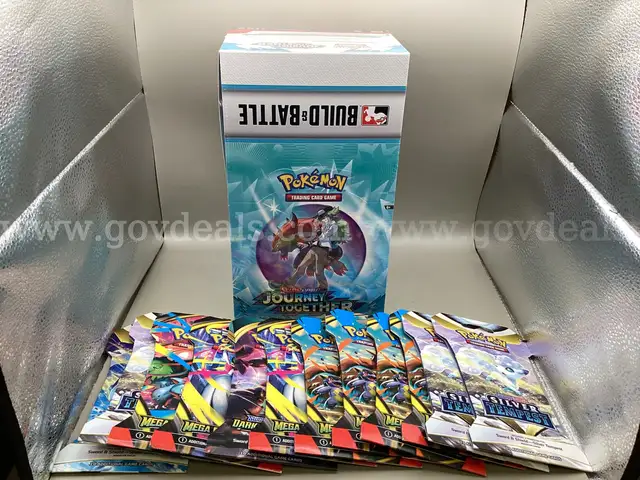 Pokémon Scarlet and Violet Journey Together Build & Battle, 12 Pokémon TCG Sleeved Booster Packs