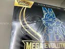 Pokémon Mega Evolution Elite Training Box,  15 Pokémon Booster Packs