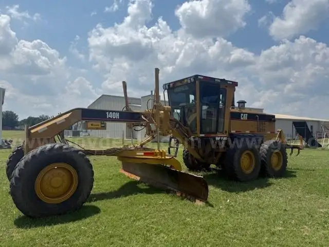 2004 Caterpillar 140H VHP Plus Motor Grader