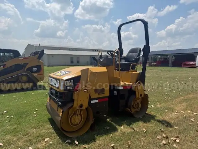 2009 Caterpiller CB24 Double Drum Roller