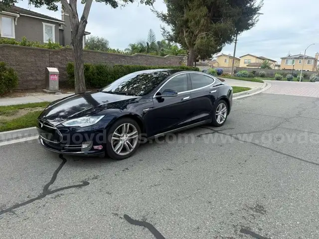 2014 Tesla Model S