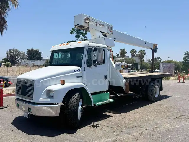1999 Freightliner FL70