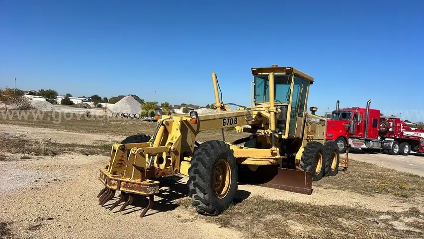 1996 670B John Deere Motor Grader