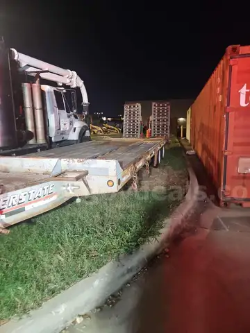 2004 Interstate 40DLA trailer