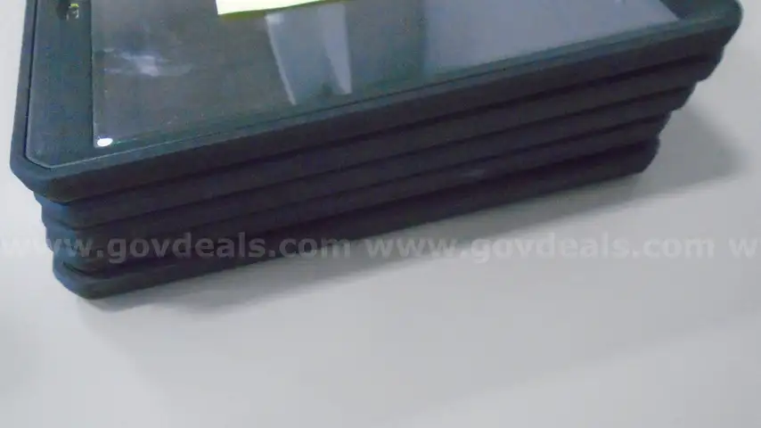 Lot of 5 iPad Air1 (1st Gen) 16 gig 12.5.7 OS